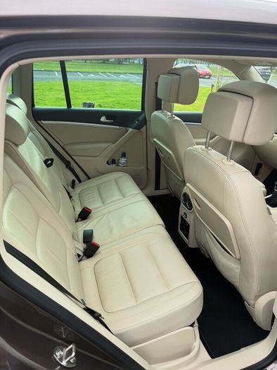 Volkswagen Tiguan 2015 - low KM
