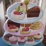 tin box cupcakes Image 3