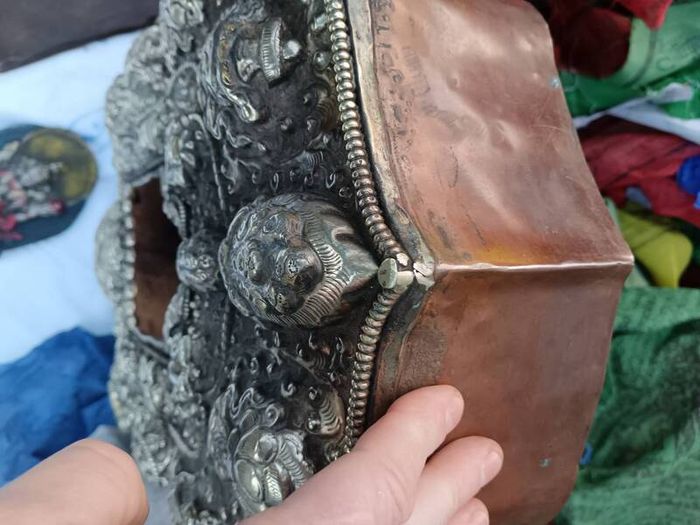 Large Silver Early 19th Century Gua with A Tsatsa of Green Tara