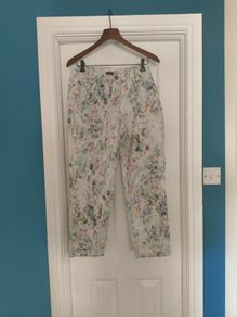 Trousers size 16