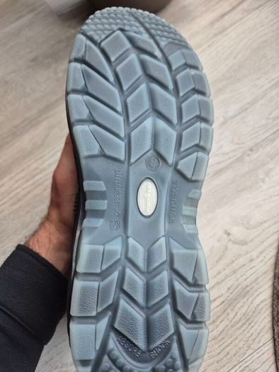 Portwest work boots