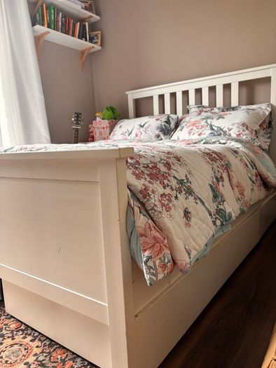 Double bed Ikea Hemnes with drawers