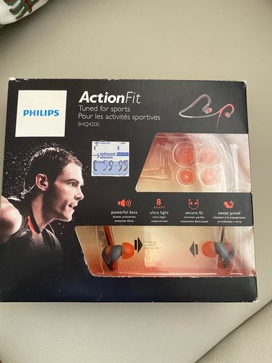 New Philips action fit tuned for sports headphones