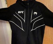 Venum zip hoodie