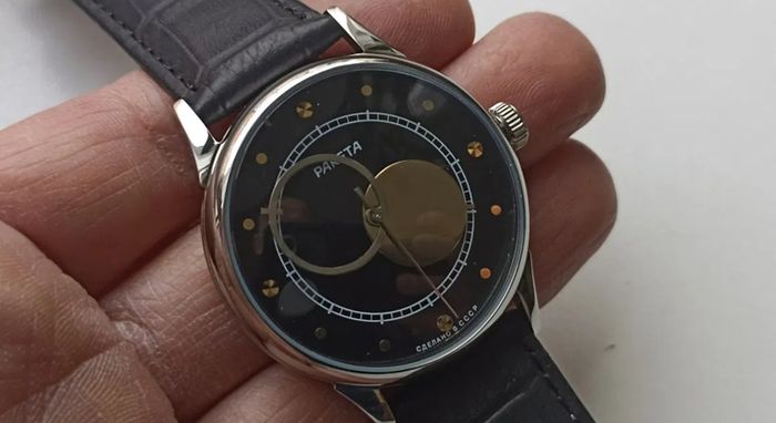 Unique chrono Clock Rocket Copernicus Large Mech