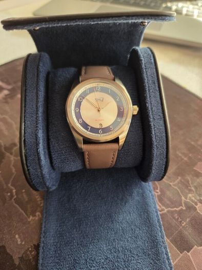 Hz Watch hz01