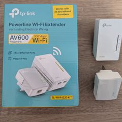 TP-Link AV600 Powerline Wi-Fi Extender