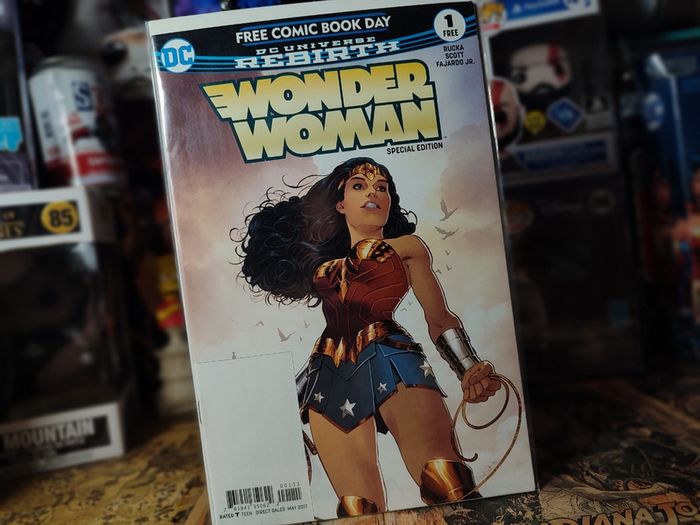 Wonder Woman Special Edition ! ONE-SHOT ! FCBD ! Free Comic Book Day ! 2017 ! by DC Comics !