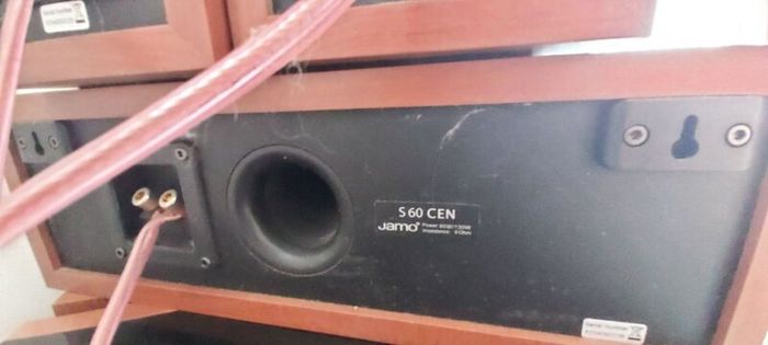 Speakers JAMO
