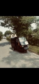 Piaggio Ape van