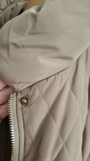 Gold tone light-weight padded gilet Sz L (Fit 12-14 UK)