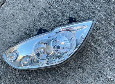 Opel Movano drivers side headlamp