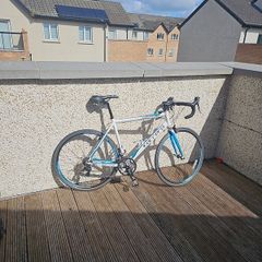 Carrera virtuoso road bike