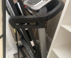 Nordic track folding treadmill