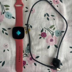 Fitbit Versa 4