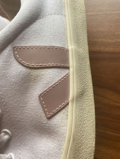 Veja womens