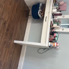 dressing table
