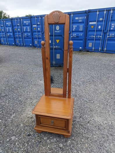 Mirror Stand