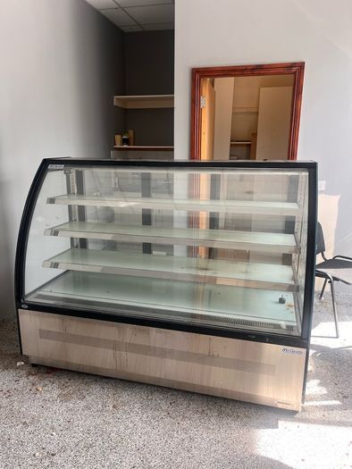 display fridge