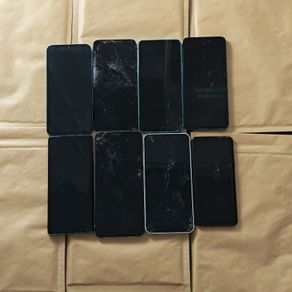 Job Lot of 8x Android Phones - Samsung / Honor / Redmi - Spares & Repairs