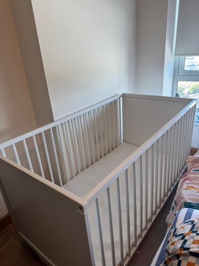 baby cot