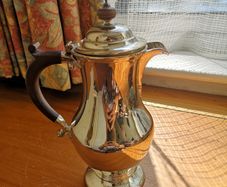 Vintage Silver-Plated Coffee Jug, EPNS A1, Classic Elegant Design