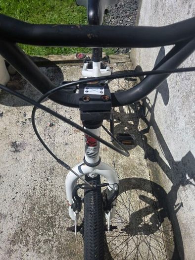 Apollo force 18 white BMX kids bike