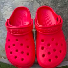 kids crocs