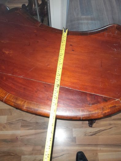 Beautiful Antique Kidney Shape Table