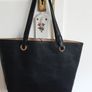 Hand/Shoulder Bag .. Colour: Black Image 3