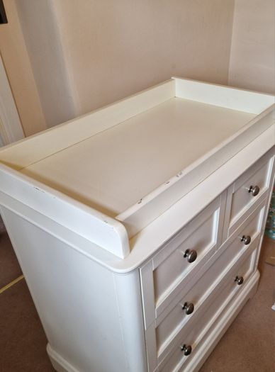 Baby changing unit