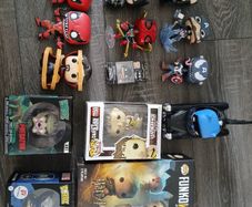 Funko Pop Bundle Marvel Batman Predator Harry Potter Figures & Collectibles Lot