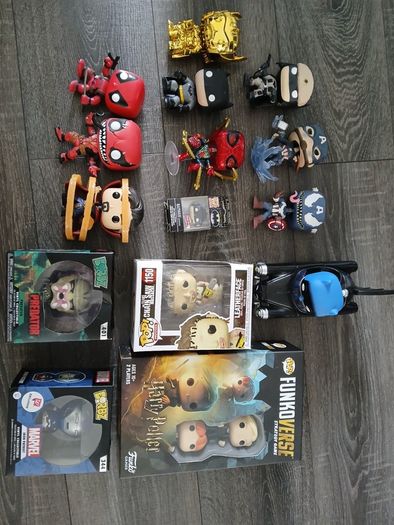 Funko Pop Bundle Marvel Batman Predator Harry Potter Figures & Collectibles Lot