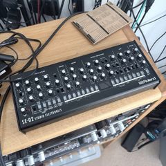 Roland SE-02 Studio Electronics