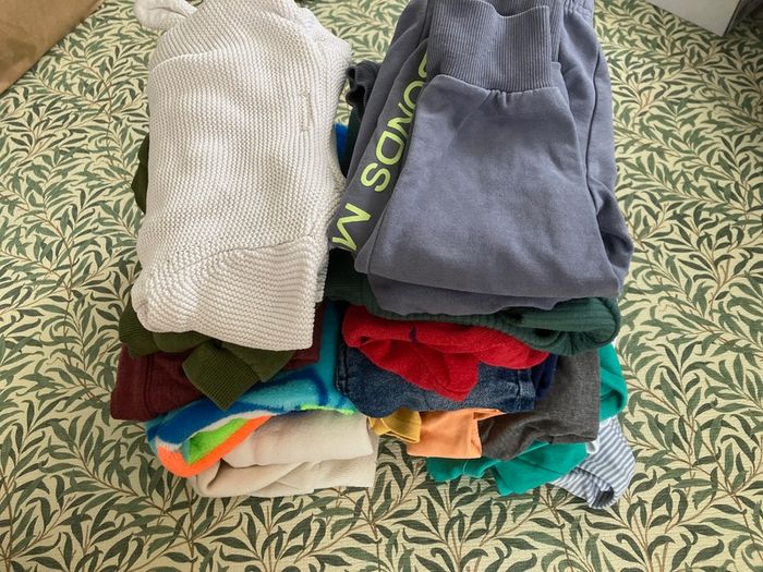 Boy/neutral clothes 6-12 and 12-18 months