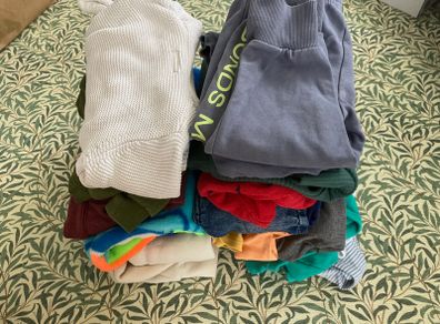 Boy/neutral clothes 6-12 and 12-18 months