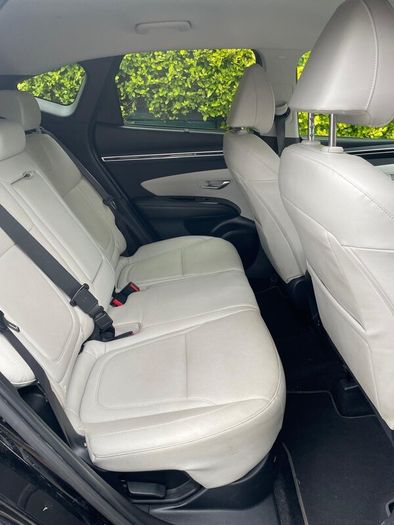 Hyundai Tucson Executive Plus cream trim