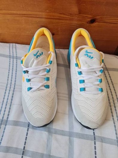 2022 nike air max go gs Size 5 eu 38 white/yellow in excellent condition