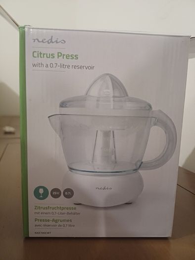 Citrus Juicer
