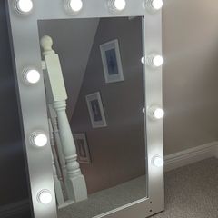 hollywood style mirror