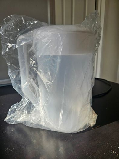New 2.5l jug