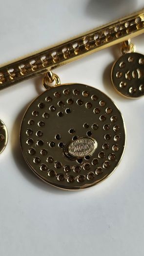 Brooch-pin Chanel (uniform)