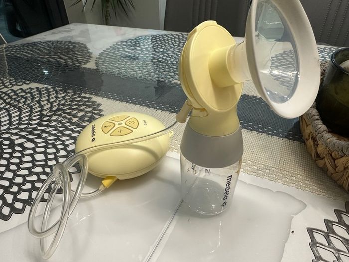 Breast pump