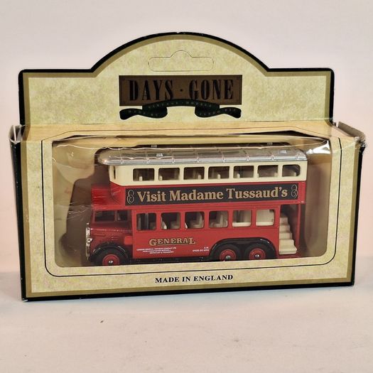 LLedo Diecast Model of Days Gone 49019 1931 AEC Renown Double Deck Bus MADAME TUSSAUDS