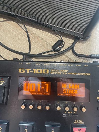 boss GT 100 & power supply