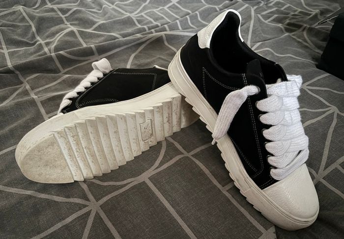 Atelier - Acrylic Black Trainers by Numeris
