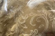 Round table cloths