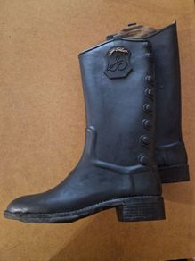 New Equestrian boot size 6