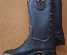 New Equestrian boot size 6