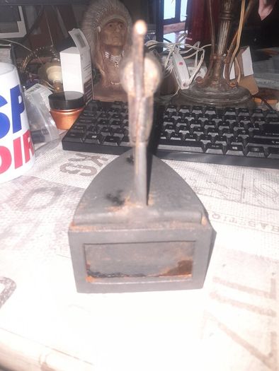 Antique Sad Clothes Iron and Box Iron Price is for 1. Postage Available or Collection on all my items
